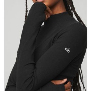 NWT Alo Ribbed Mock Neck Long Sleeve